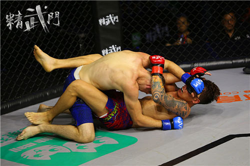 精武门个人争霸赛半决赛圆满落幕 暴风雨也无法熄灭的MMA热情